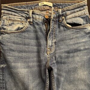 Zara jeans. Worn twice. Mint condition. Waist size 31.